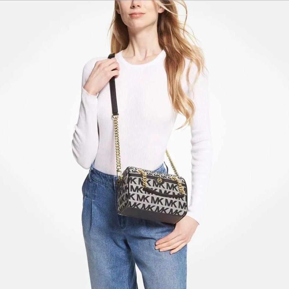 Michael Kors Blaire Extra-Small Logo Satchel in black